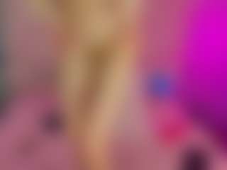 Live cam show with Akilla-Queen - Muscle on Camsoda