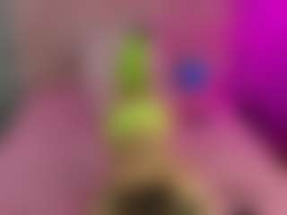 Live cam show with Akilla-Queen - Oil on TeamSkeetLive