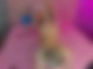 Live cam show with Akilla-Queen - Muscle on Camsoda