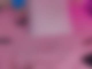 Live cam show with Akilla-Queen - Petite on camwithhim.com