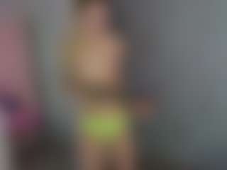 Live cam show with Akilla-Queen - Fuck on AdultVida.com