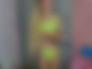 Live cam show with Akilla-Queen - Joi on Camsoda