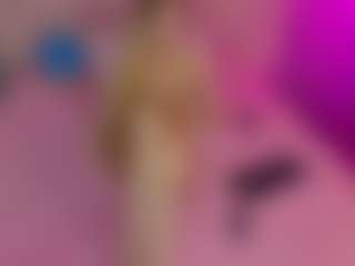 Akilla-Queen's Live Sex Cam Show