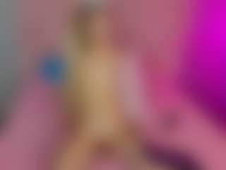 Akilla-Queen's Live Sex Cam Show