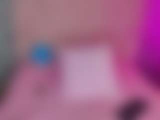 Live cam show with Akilla-Queen - Fuck on Fling VIP Chat