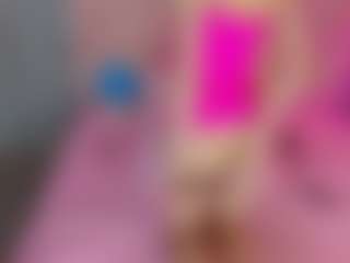 Live cam show with Akilla-Queen - Fuck on livesexfox.com