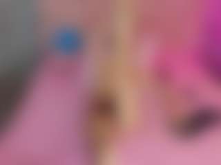 Live cam show with Akilla-Queen - Fuck on PervPlay.com