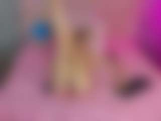 Live cam show with Akilla-Queen - Blonde Hair Small Tits on Fit Hotties