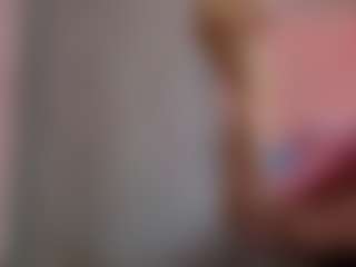 Live cam show with Akilla-Queen - College on Latina Girls
