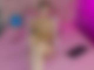 Live cam show with Akilla-Queen - Cosplay on Camsoda