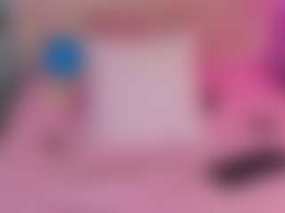 Live cam show with Akilla-Queen - Skinny on Nude Live Now