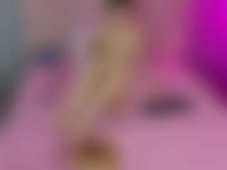 Live cam show with Akilla-Queen - Cute on Camsoda