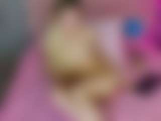Akilla-Queen's Live Sex Cam Show