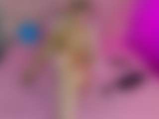 Live cam show with Akilla-Queen - Blonde Hair on Camsoda