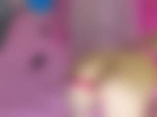 Akilla-Queen's Live Sex Cam Show
