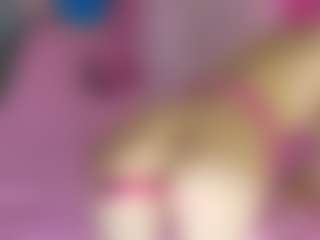 Akilla-Queen's Live Sex Cam Show