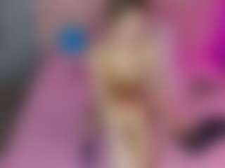 Akilla-Queen's Live Sex Cam Show