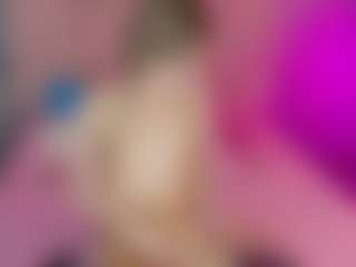 Akilla-Queen's Live Sex Cam Show