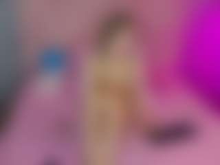 Akilla-Queen's Live Sex Cam Show