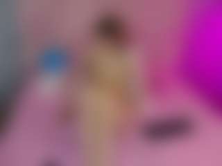 Live cam show with Akilla-Queen - White Teen (18+) on Camsoda | united states