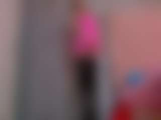 Live cam show with Akilla-Queen - Blonde Hair Petite on Camsoda
