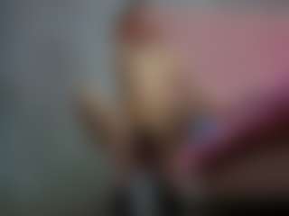 Live cam show with Akilla-Queen - Blonde Hair Petite on Camsoda