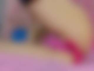 Live cam show with Akilla-Queen - Petite Young Adult on alttransgirls