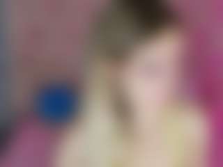 Live cam show with Akilla-Queen - Skinny on Camsoda