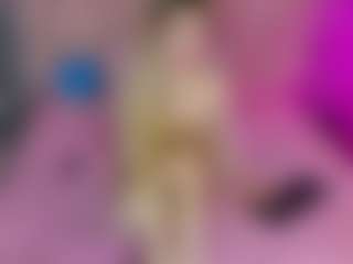 Live cam show with Akilla-Queen - Squirt Teen (18+) on SmokeAndPoke