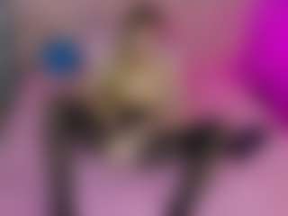 Live cam show with Akilla-Queen - Double Penetration on CSO-WL