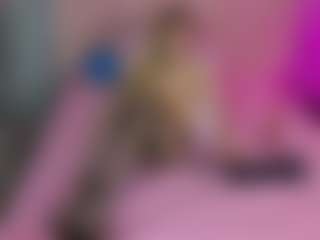 Live cam show with Akilla-Queen - Teen (18+) on Stripli.com