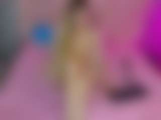 Live cam show with Akilla-Queen - Teen (18+) on Nude Live Now