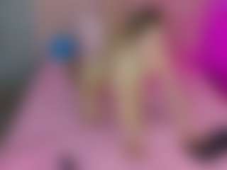 Akilla-Queen's Live Sex Cam Show