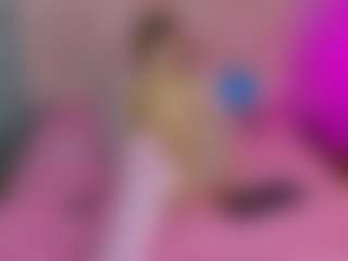 Akilla-Queen's Live Sex Cam Show
