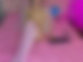 Live cam show with Akilla-Queen - Spank on Camsoda