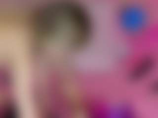 Live cam show with Akilla-Queen - Shaved on Camsoda
