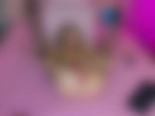 Akilla-Queen's Live Sex Cam Show