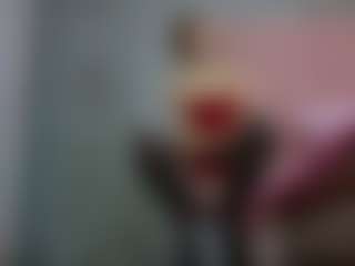 Live cam show with Akilla-Queen - Teen (18+) on Hubzter Live