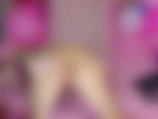 Akilla-Queen's Live Sex Cam Show