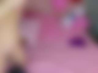 Live cam show with Akilla-Queen - Mistress on WildCum
