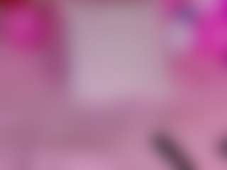 Live cam show with Akilla-Queen - Skinny on fapnchat