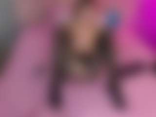 Akilla-Queen's Live Sex Cam Show