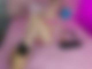 Akilla-Queen's Live Sex Cam Show