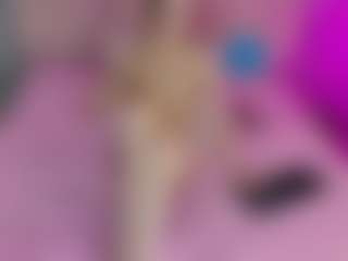 Akilla-Queen's Live Sex Cam Show
