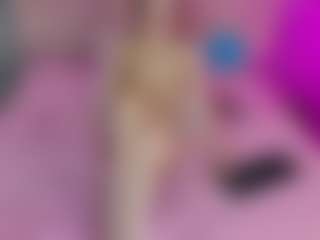 Akilla-Queen's Live Sex Cam Show