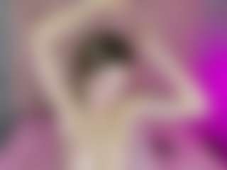 Akilla-Queen's Live Sex Cam Show