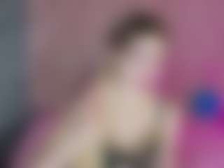 Live cam show with Akilla-Queen - Squirt Blonde Hair on Camsoda