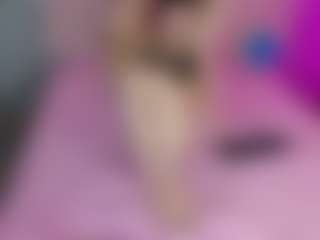 Live cam show with Akilla-Queen - Cute on Porn Luv