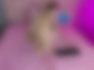 Live cam show with Akilla-Queen - Fuck on hrnylive.com