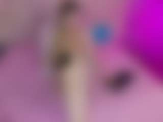 Akilla-Queen's Live Sex Cam Show